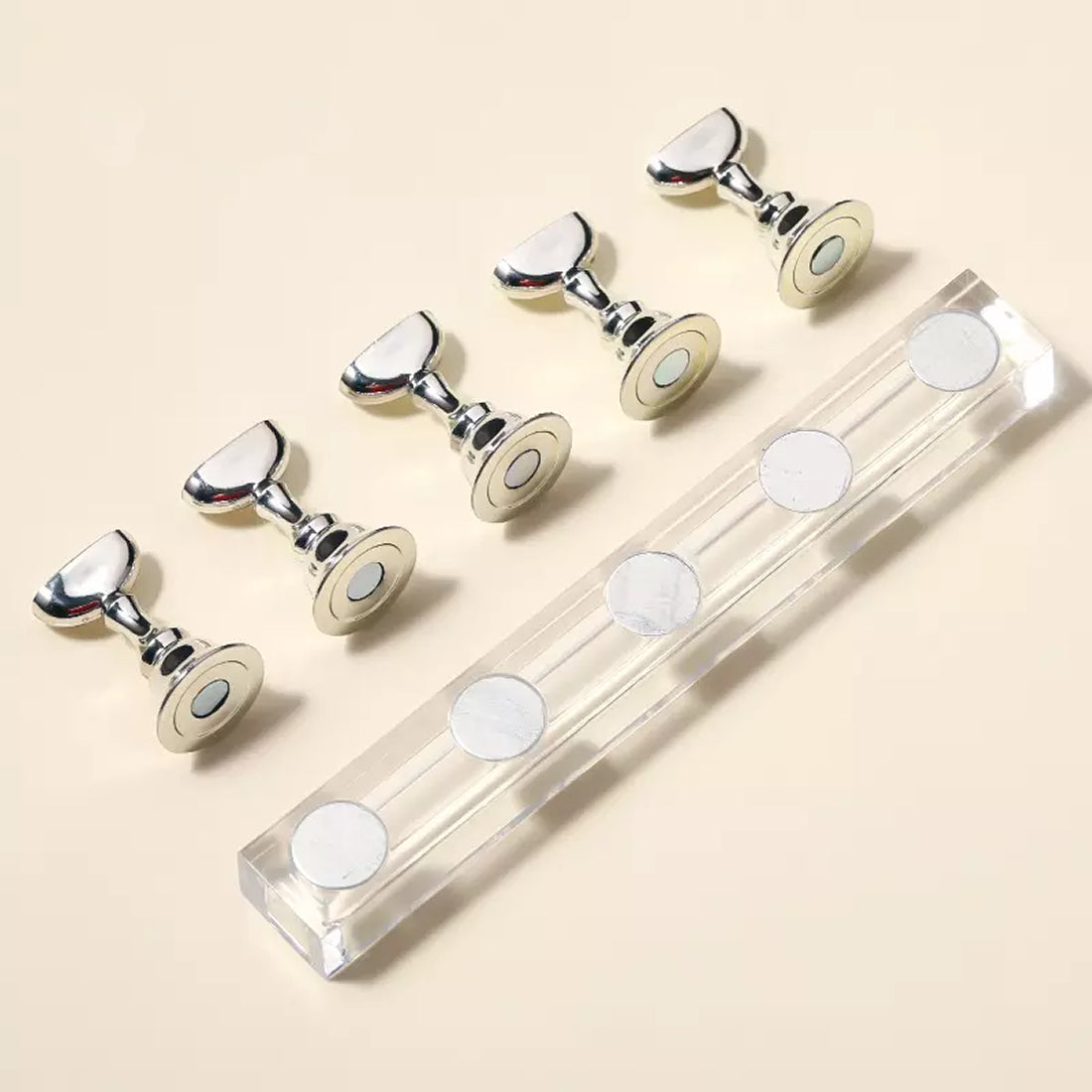 Magnetic Nail Tip Holder Stand for Artificial Acrylic Nail Tip Display & For Nail Art Design